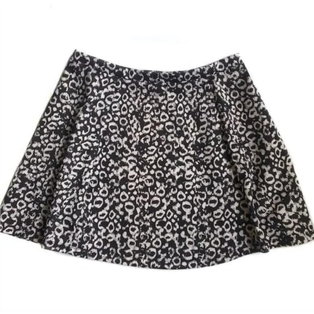 Lily Rose Leopard Animal Print Abstract Pull On Mini Skirt White Black XL Womens - Picture 6 of 6